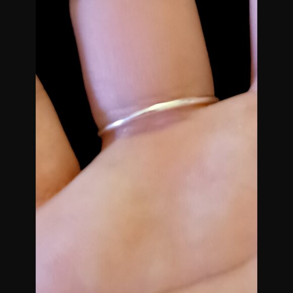 925 Sterling Silver V Shaped Band CZ Ring Size 7.75 - Picture 2 of 7